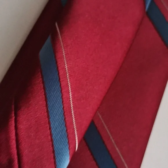 YVES SAINT LAURENT TIE